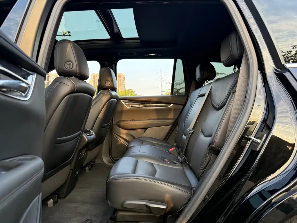 Cadillac XT6 — миниатюра 9