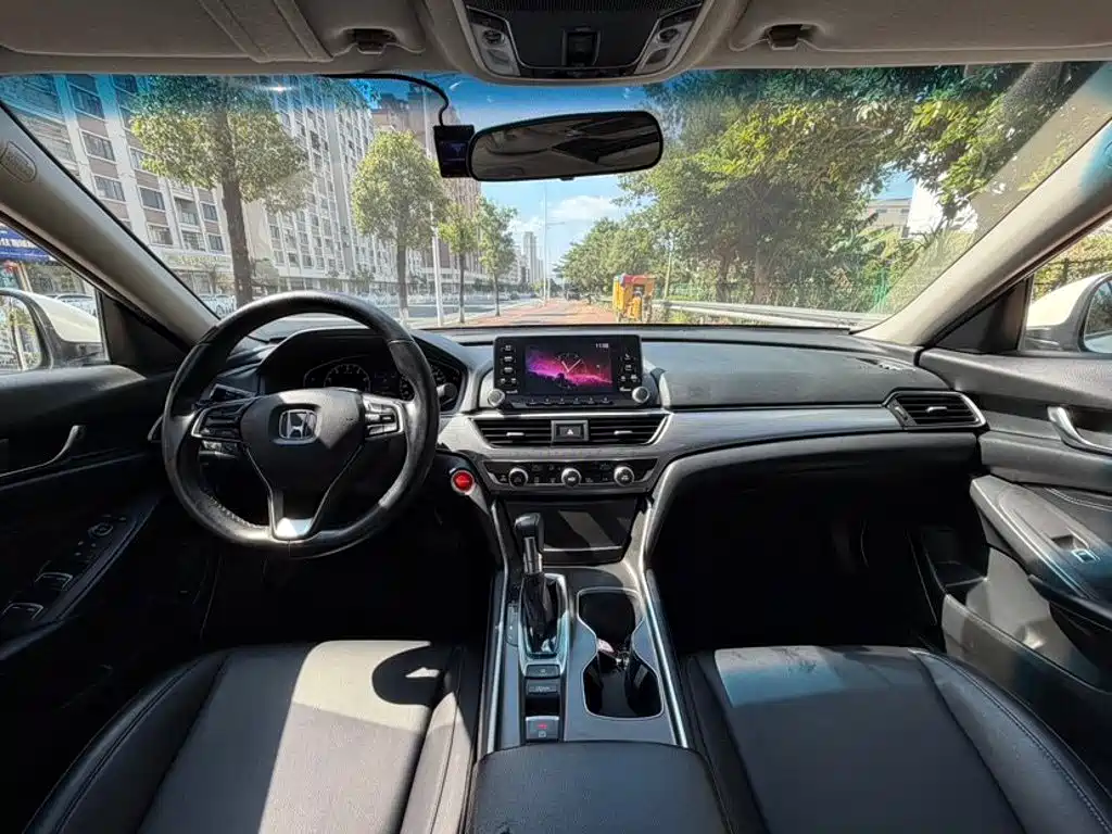 Honda Accord — миниатюра 5