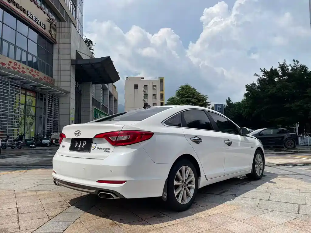 Hyundai Sonata — миниатюра 7