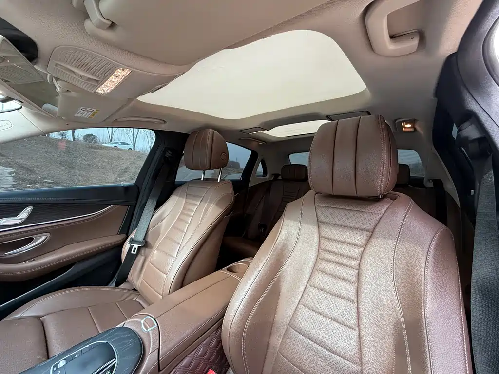 MERCEDES-BENZ E CLASS