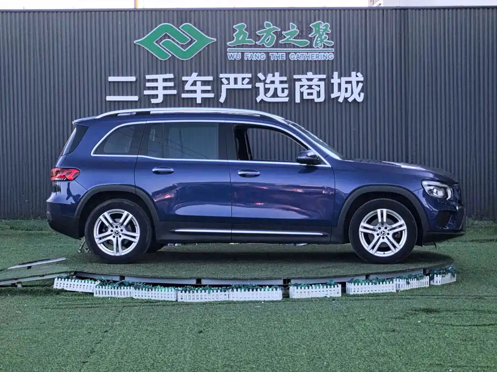 Mercedes-Benz GLB — миниатюра 7