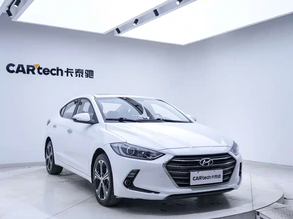 Hyundai Elantra — миниатюра 4