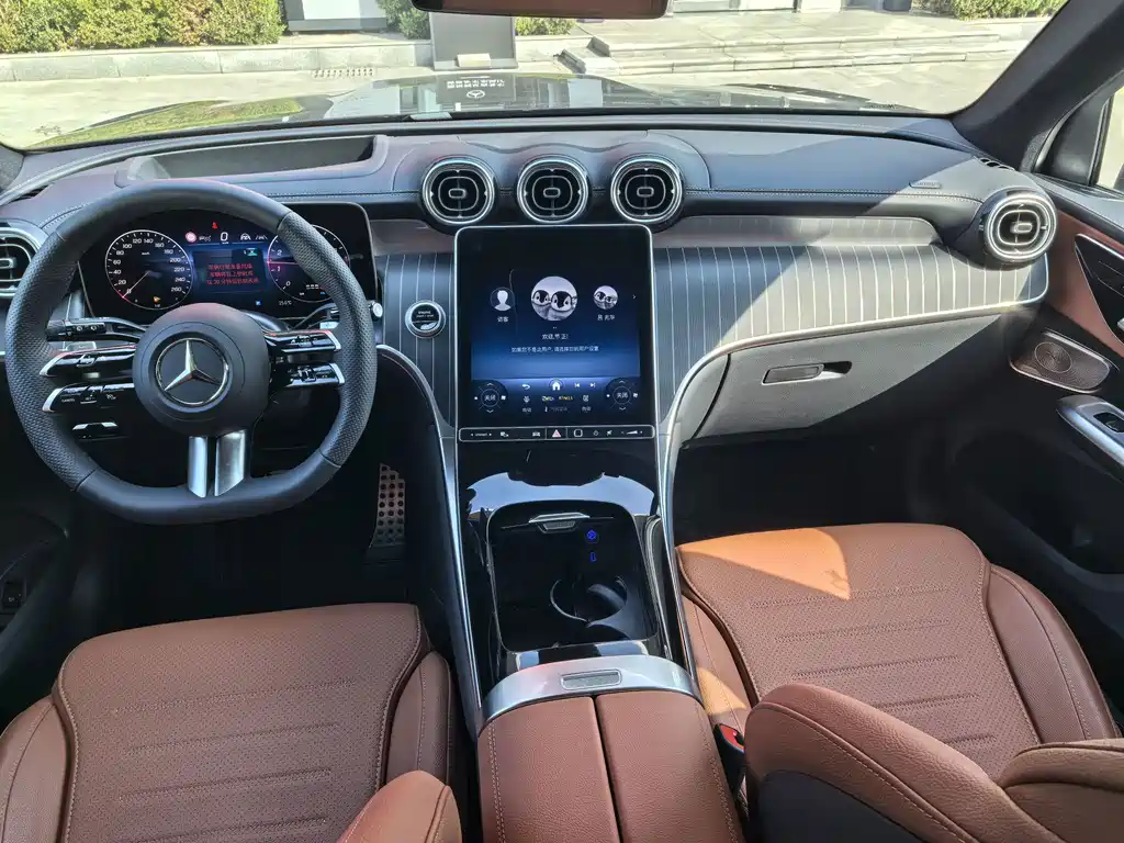 Mercedes-Benz GLC — миниатюра 12