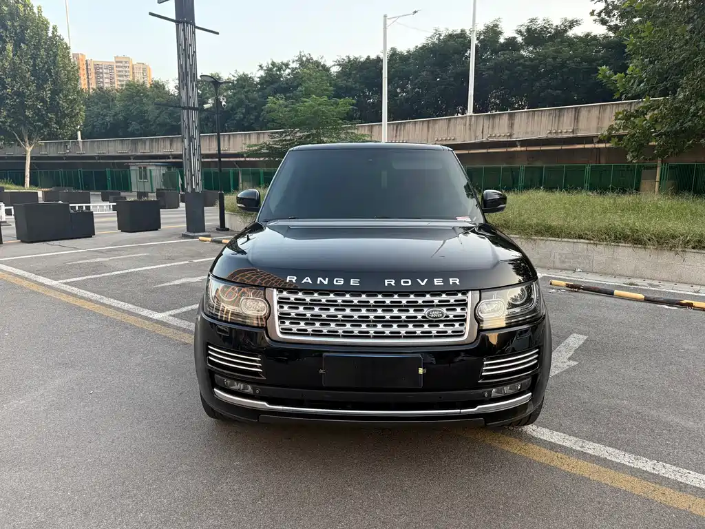 Land Rover Range Rover — миниатюра 2