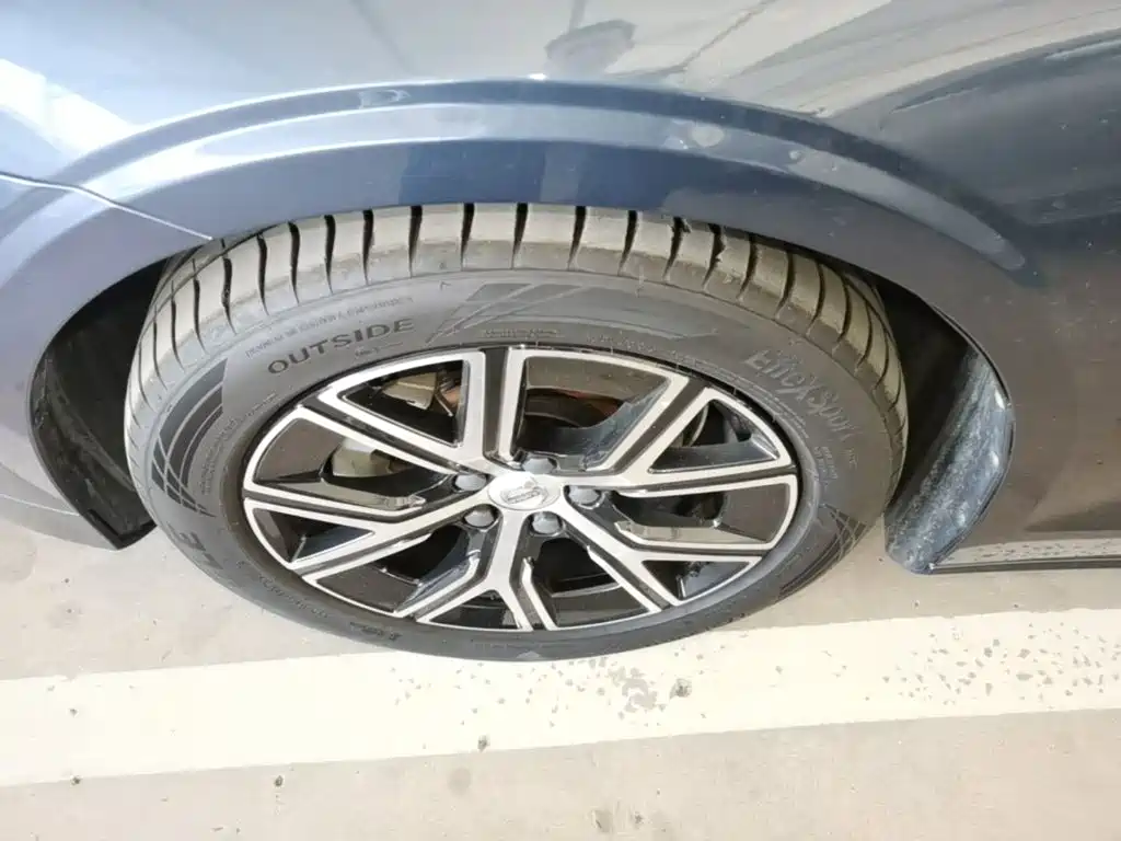 Volvo S60 — миниатюра 23