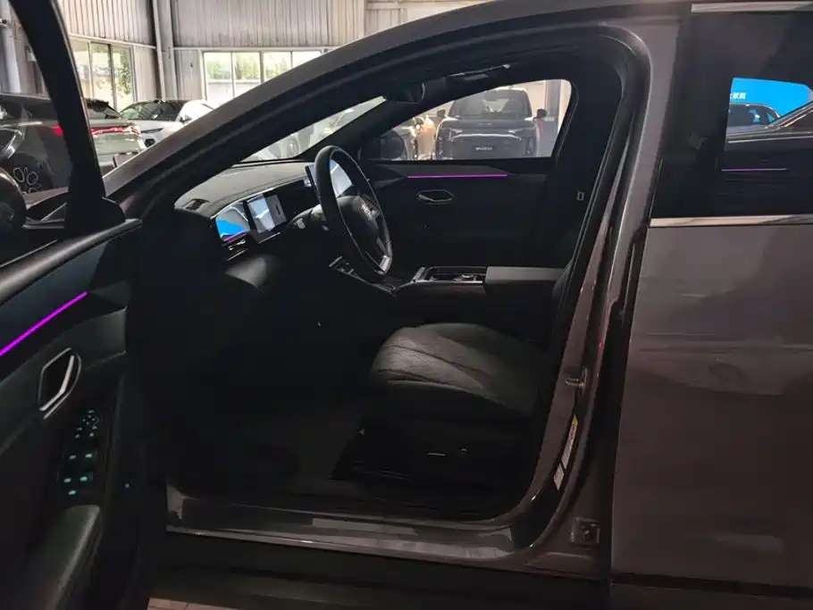 BYD Qin L — миниатюра 9