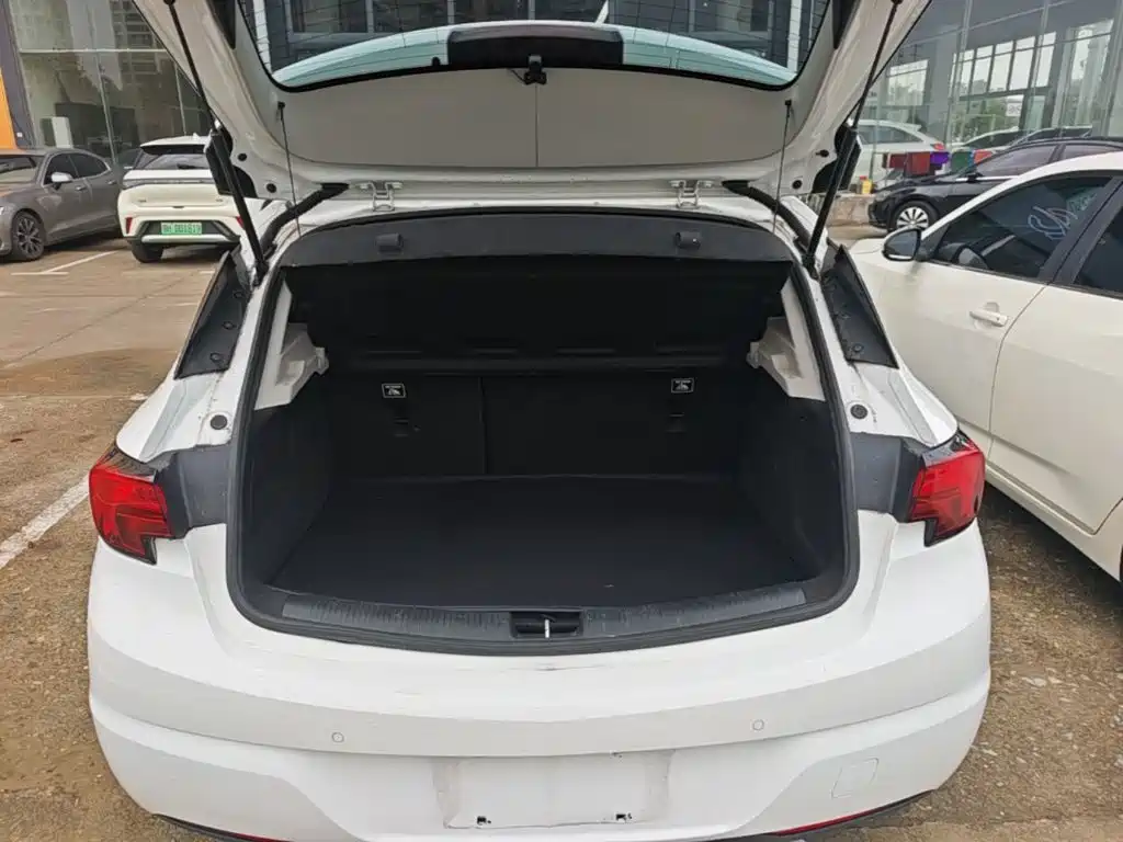 Buick Verano — миниатюра 19