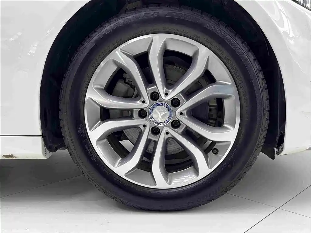 Mercedes-Benz C-Class — миниатюра 16