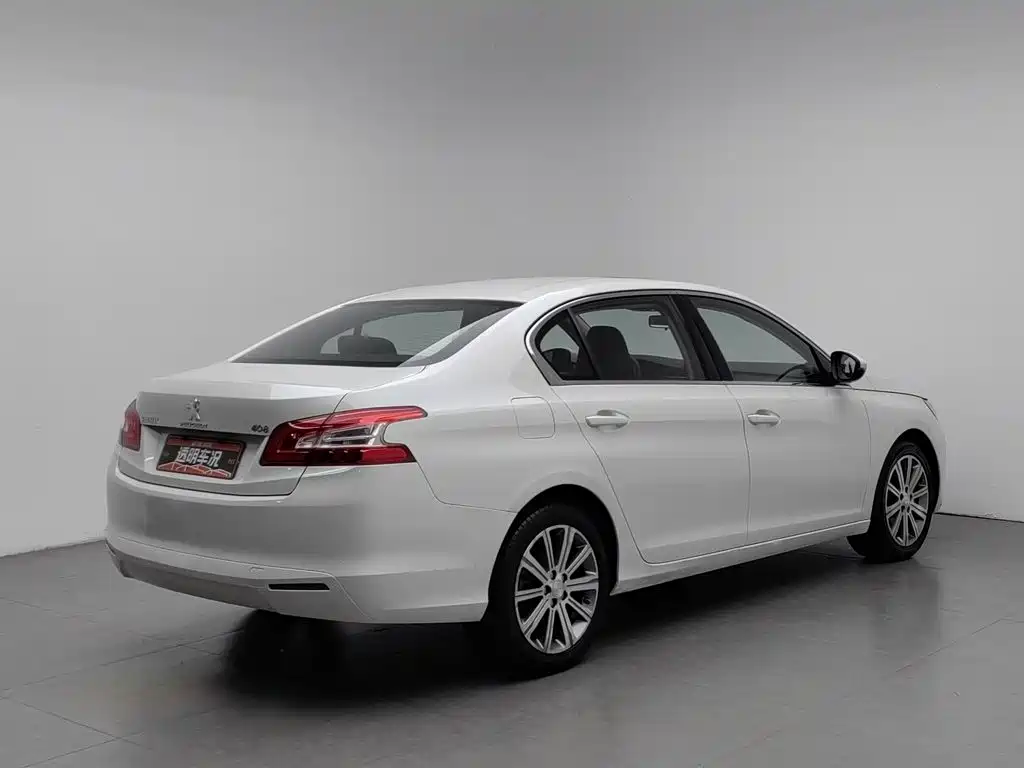Peugeot 408 — миниатюра 2