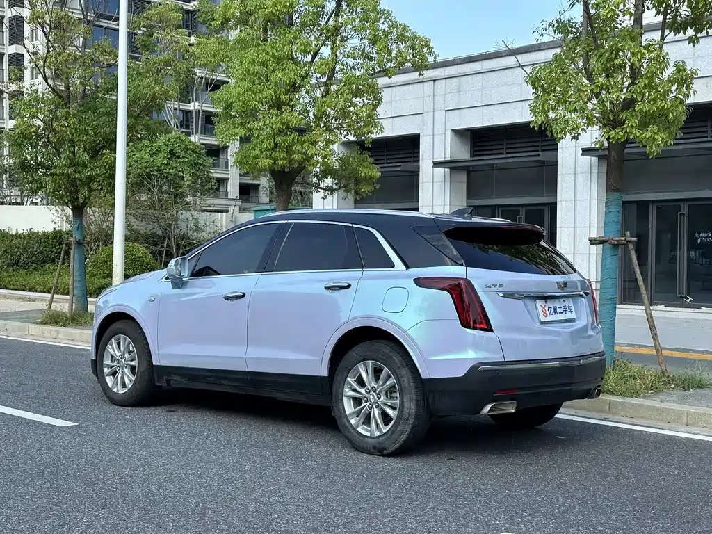 CADILLAC XT5