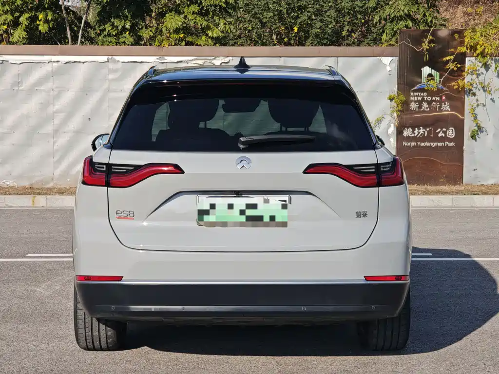 NIO ES8 — миниатюра 16