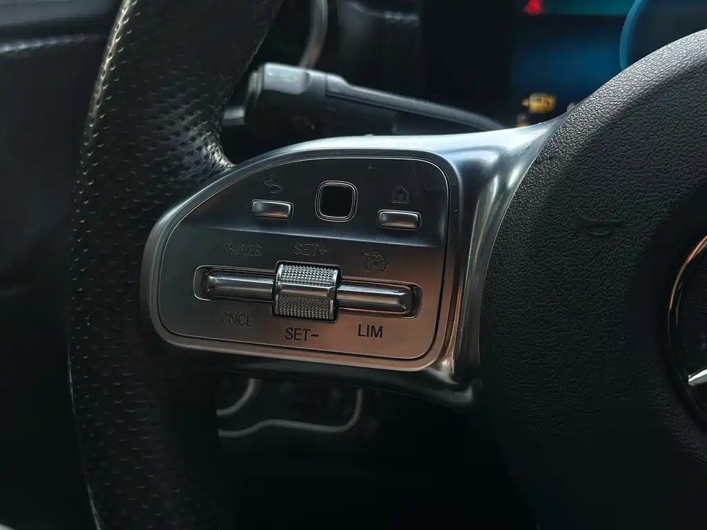 Mercedes-Benz A-Class — миниатюра 9
