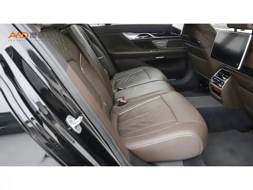 BMW 7 Series 7 2018 740Li xDrive Premium M Sport