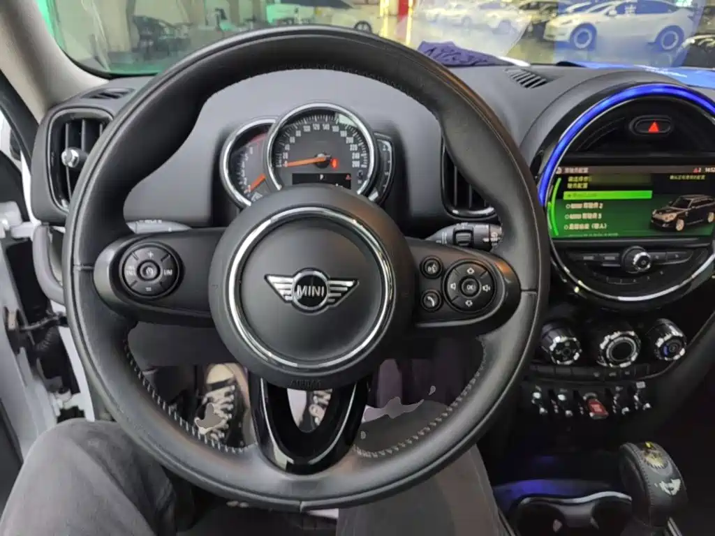 MINI Mini Countryman — миниатюра 11