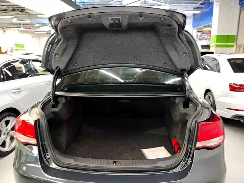 Chevrolet Malibu — миниатюра 19