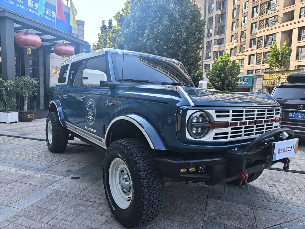 Ford Bronco — миниатюра 3