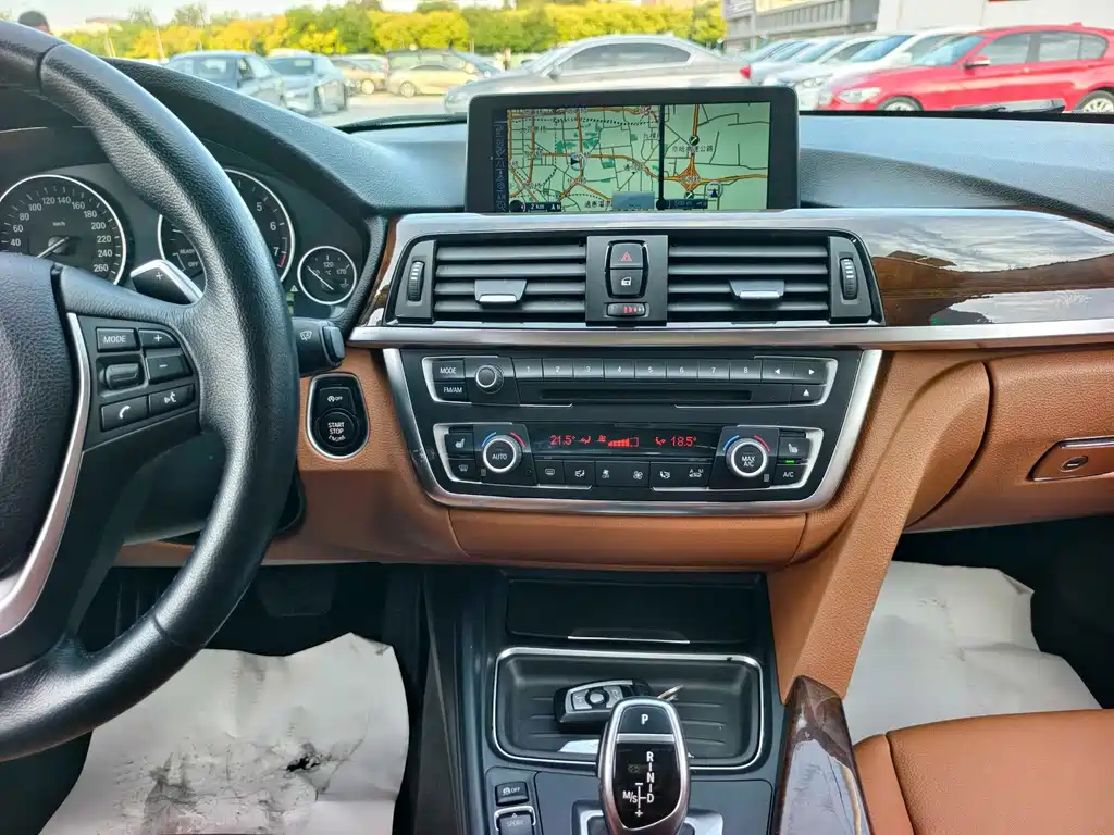 BMW 3 Series — миниатюра 14