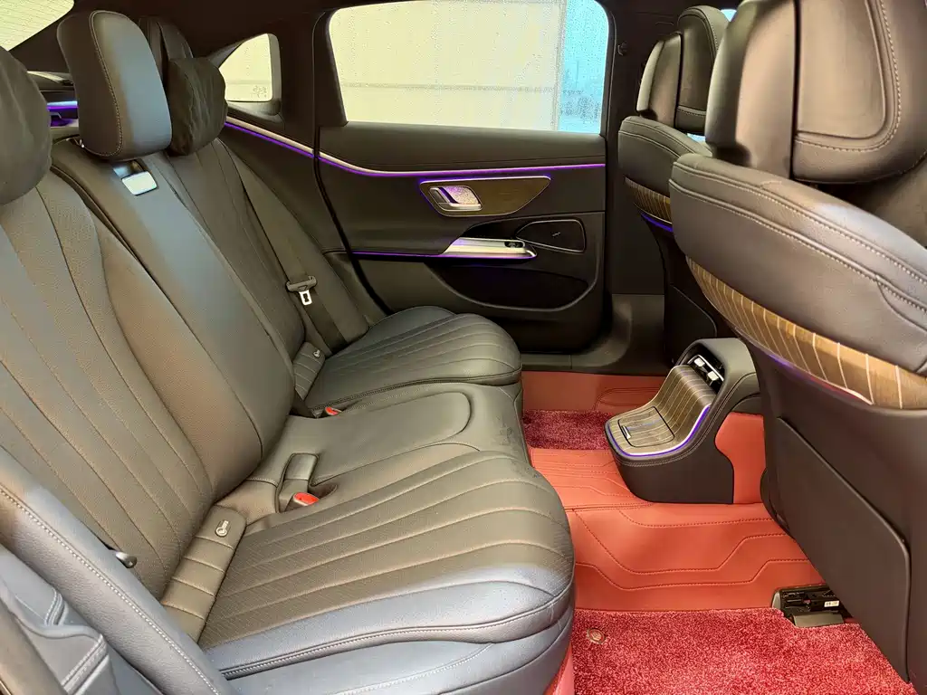 Mercedes-Benz E-Class New Energy — миниатюра 16