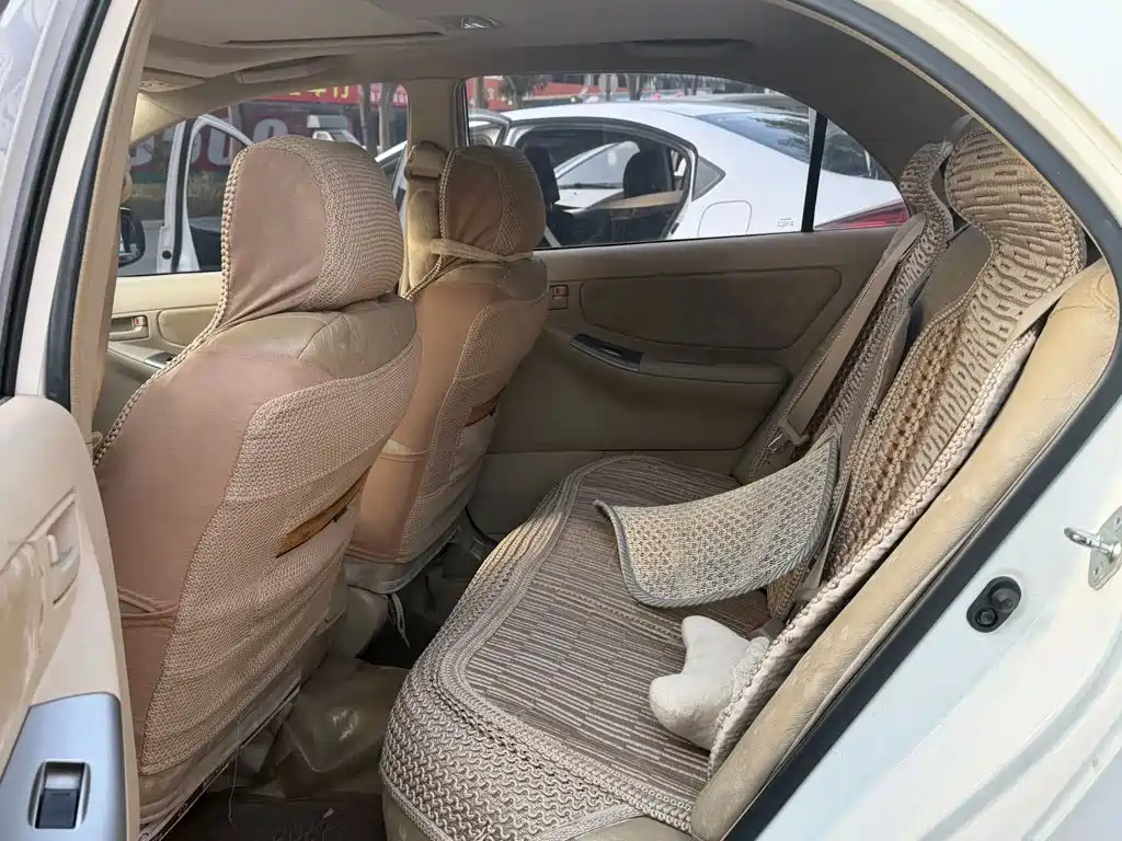 Toyota Corolla — миниатюра 6