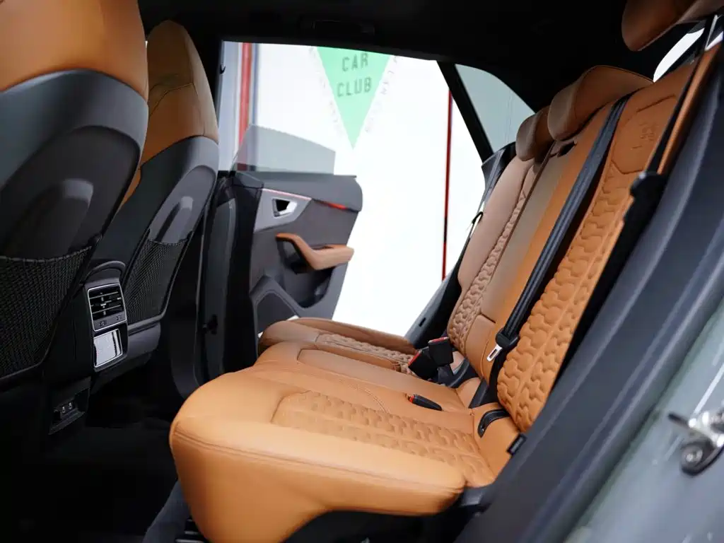 Audi RS Q8 — миниатюра 39