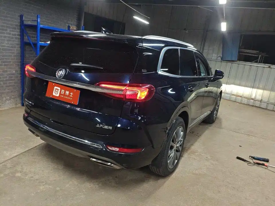 Buick Enclave — миниатюра 2