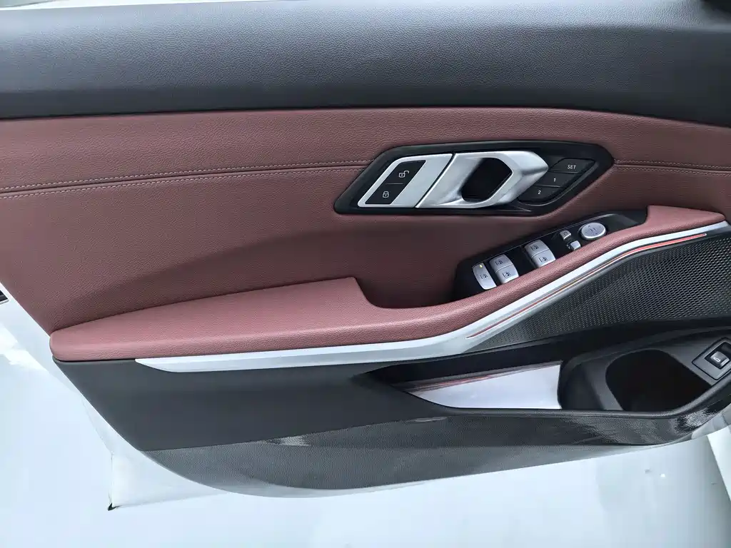 BMW 3 Series — миниатюра 5