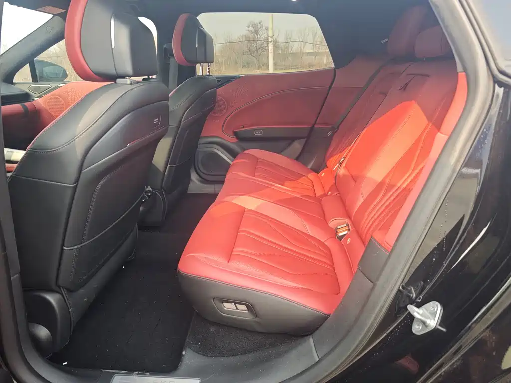 ZEEKR EXTREME KRYPTON 007GT