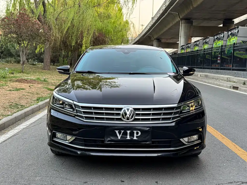 Volkswagen Passat 2016 380TSI DSG