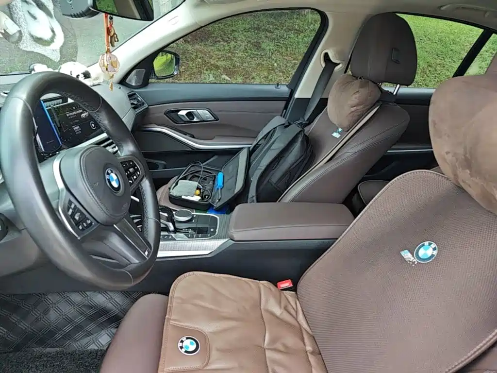 BMW 3 Series — миниатюра 8