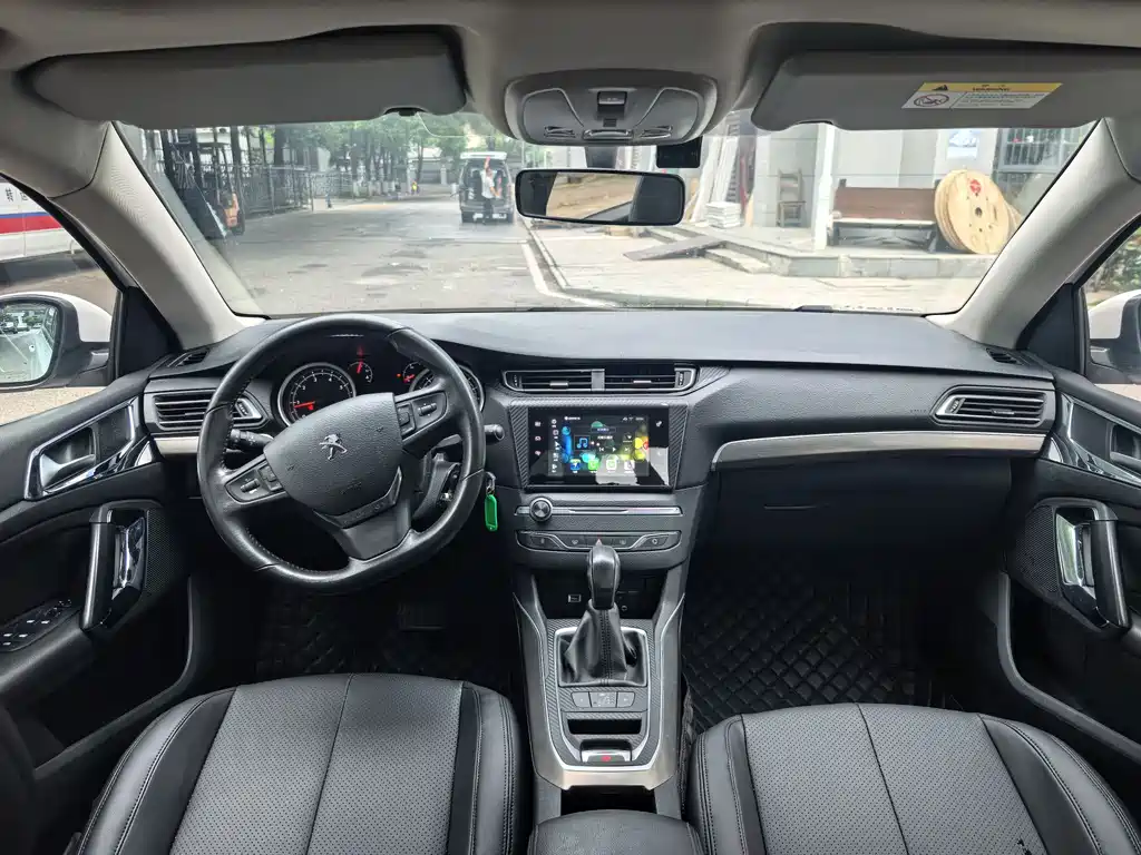 Peugeot 408 2014 1.8L AT Luxury
