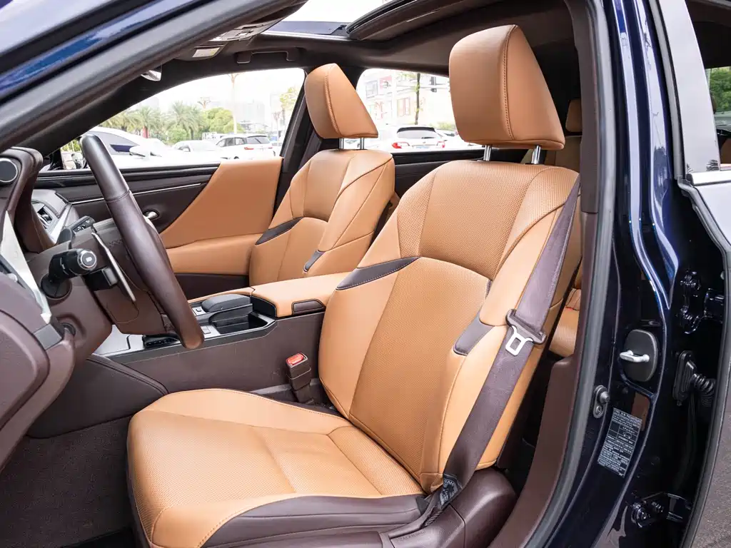 Lexus ES — миниатюра 11