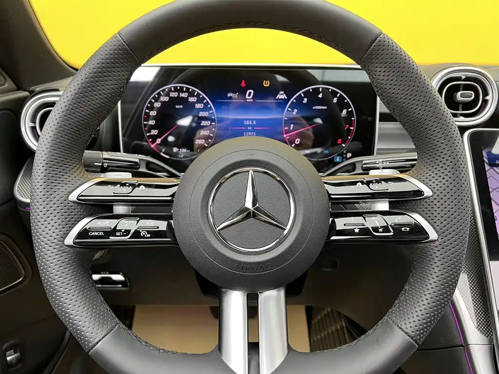 Mercedes-Benz C-Class — миниатюра 15