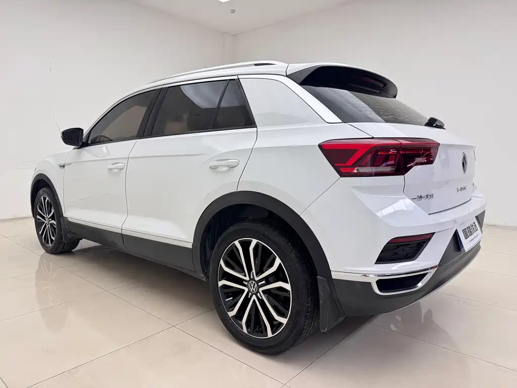 VOLKSWAGEN T ROC EXPLORING SONGS