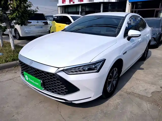2025 BYD Qin
