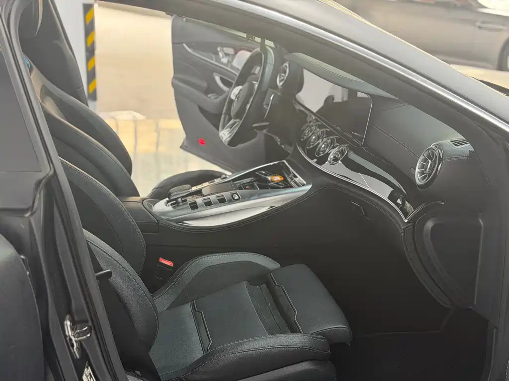 Mercedes-Benz AMG GT — миниатюра 10