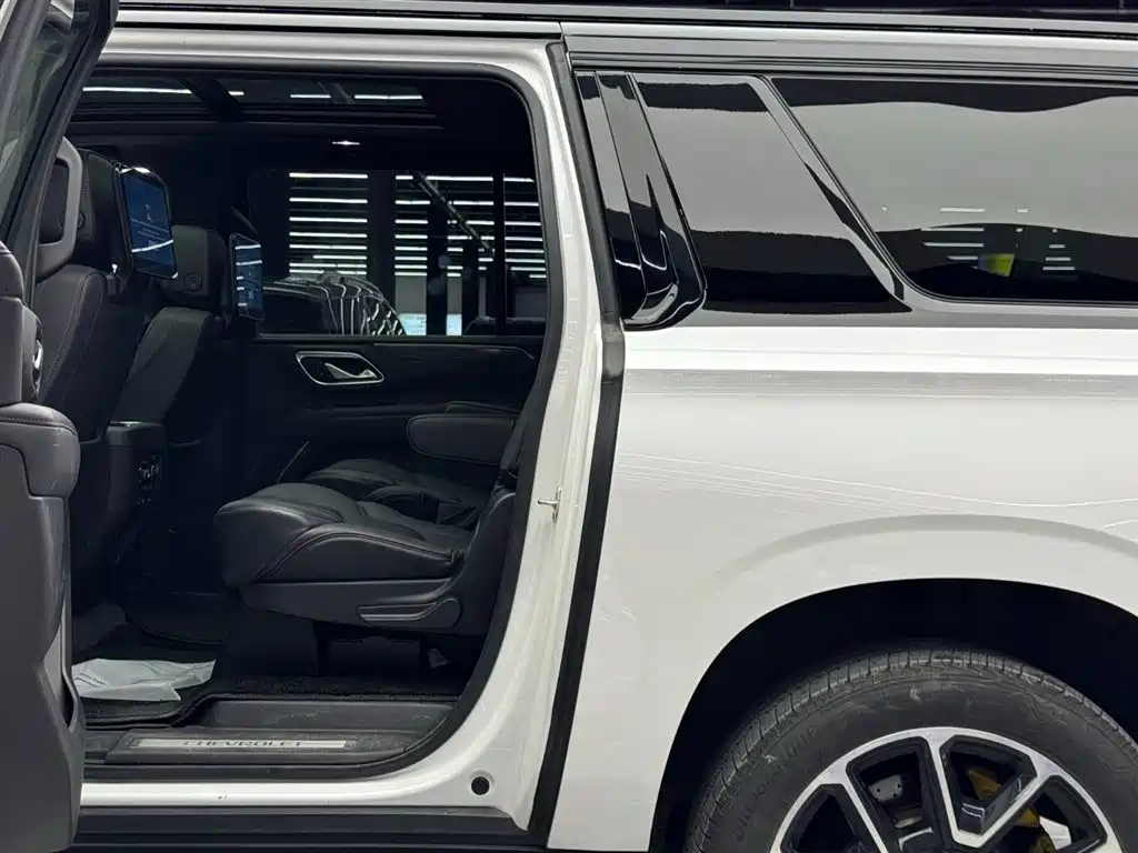 Chevrolet Suburban 2022 5.3L