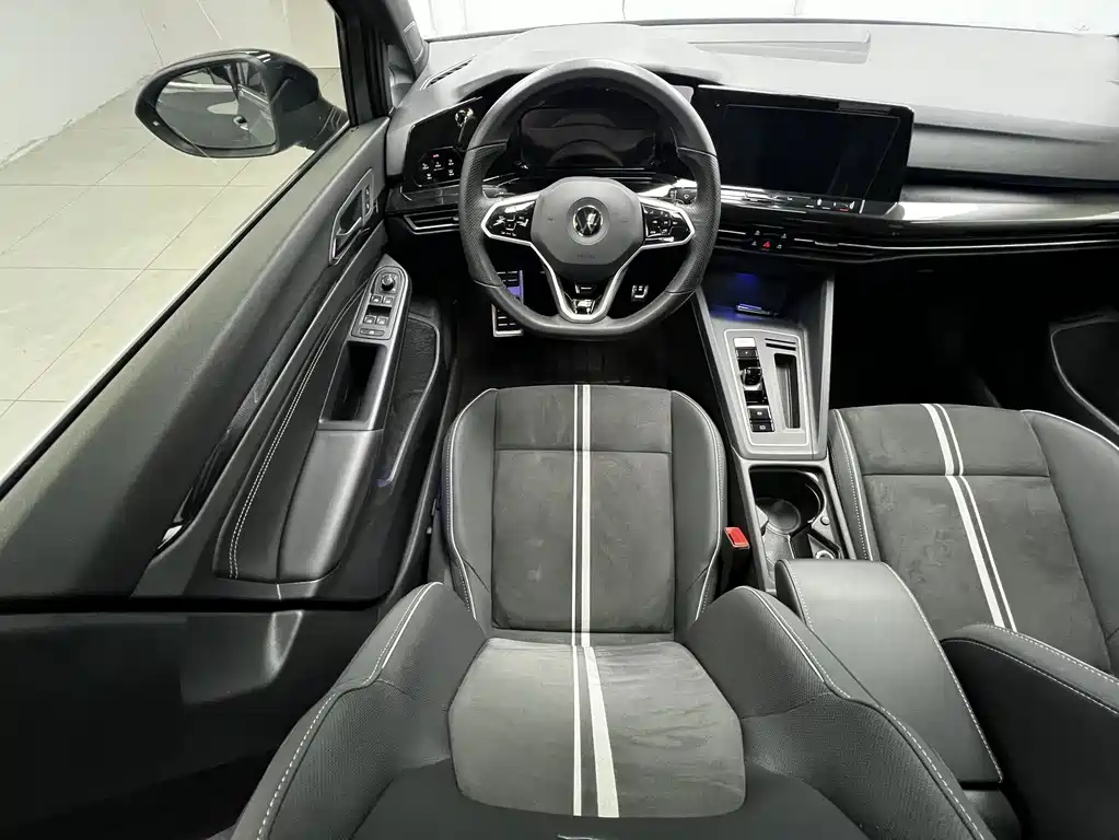 Volkswagen Golf — миниатюра 10