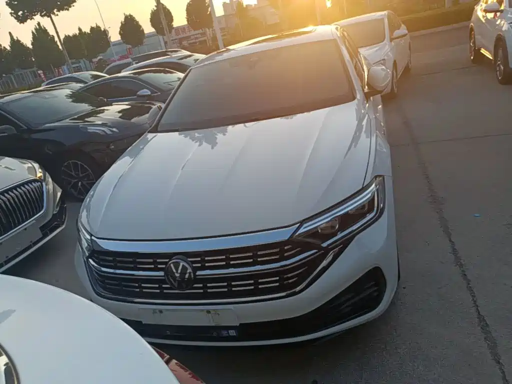 Volkswagen Sagitar — миниатюра 3
