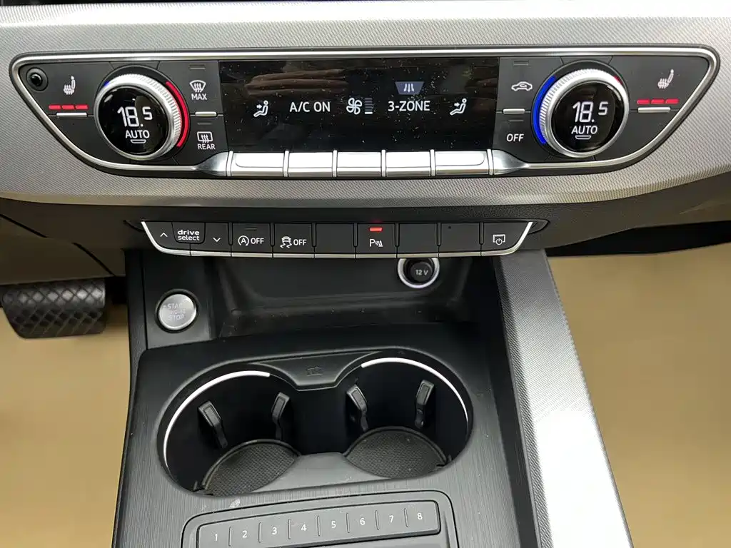 Audi A5 (Import) — миниатюра 24