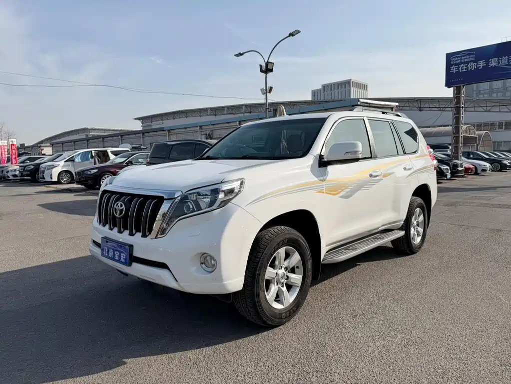 TOYOTA PRADO