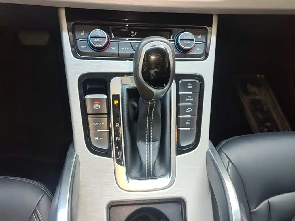 Geely Boyue — миниатюра 14