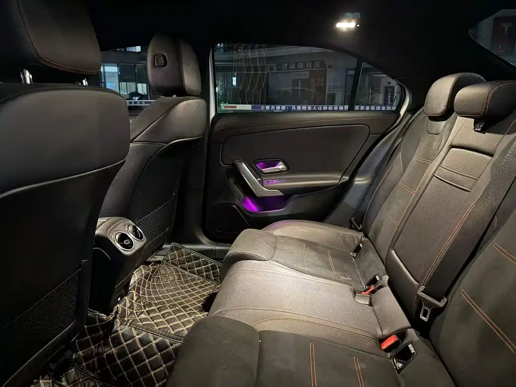 Mercedes-Benz A-Class — миниатюра 8