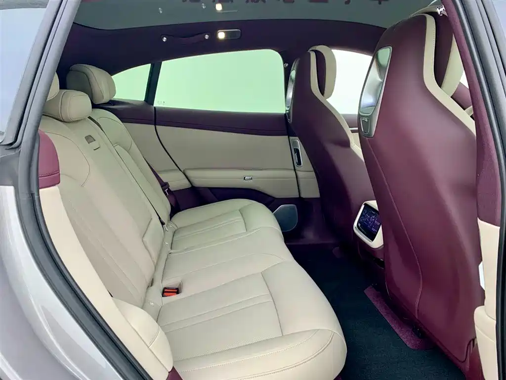 XIAOMI CAR XIAOMI YU7