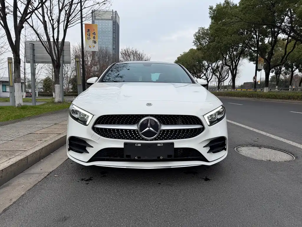 MERCEDES-BENZ A CLASS
