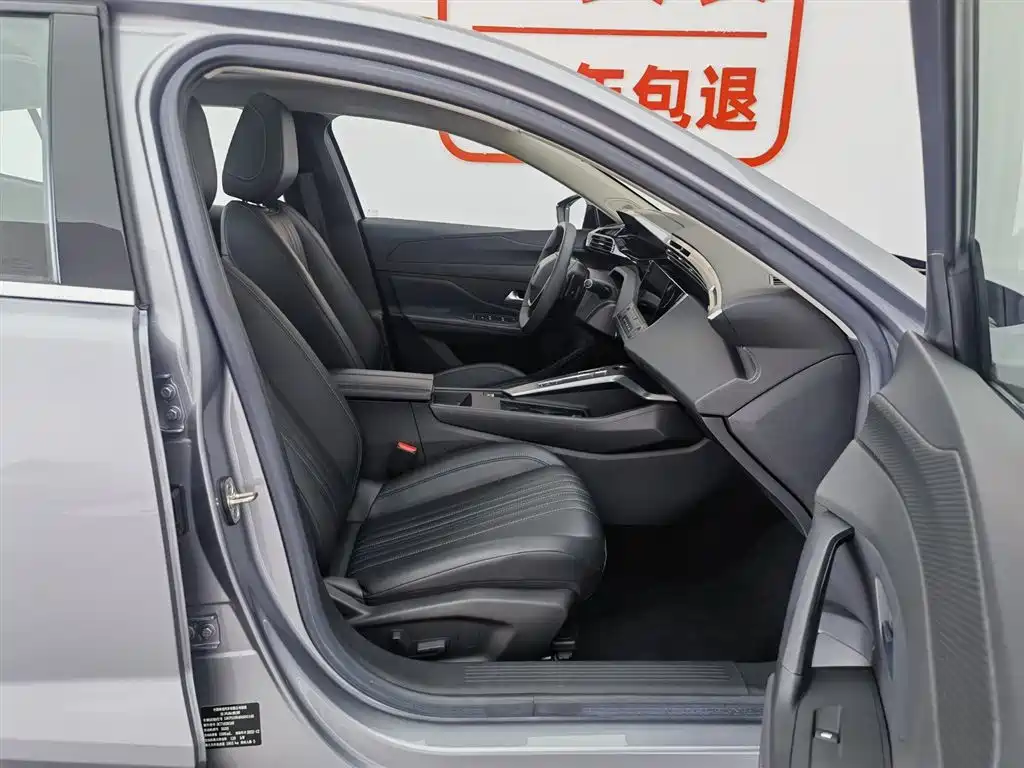 Peugeot 408X — миниатюра 23