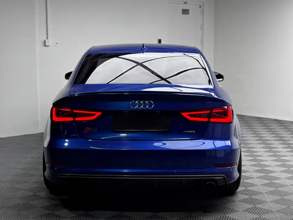 AUDI S3