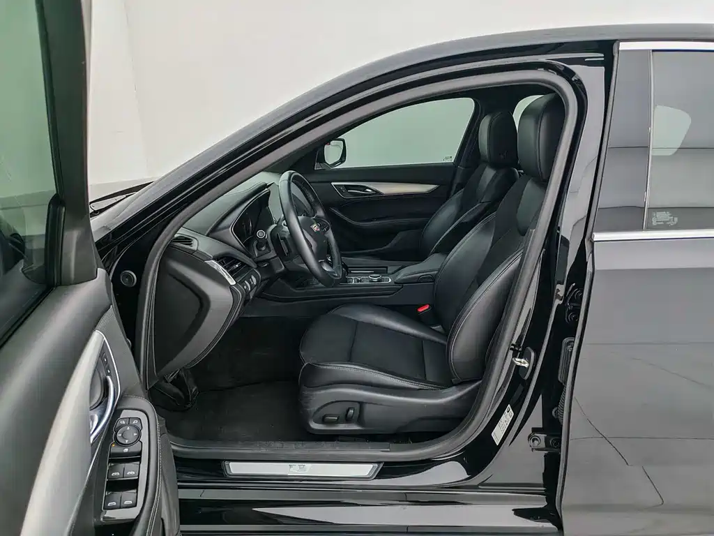 Cadillac CT5 2022 28T