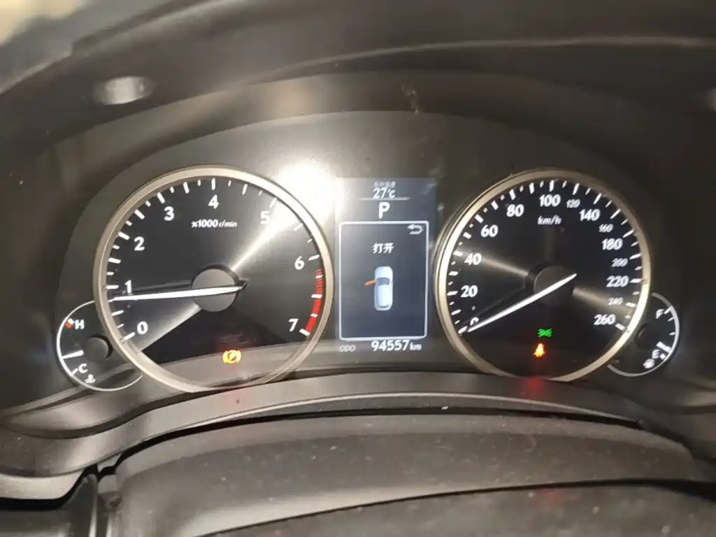 Lexus NX — миниатюра 8