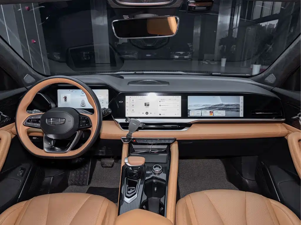Geely Xingyue L EREV — миниатюра 17