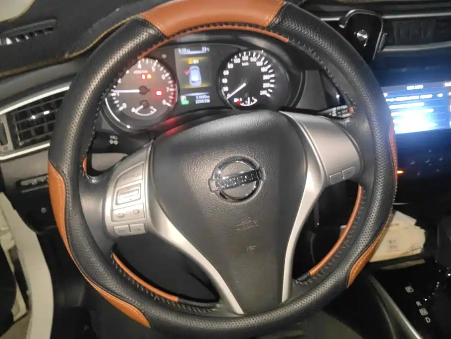 Nissan Qashqai — миниатюра 15
